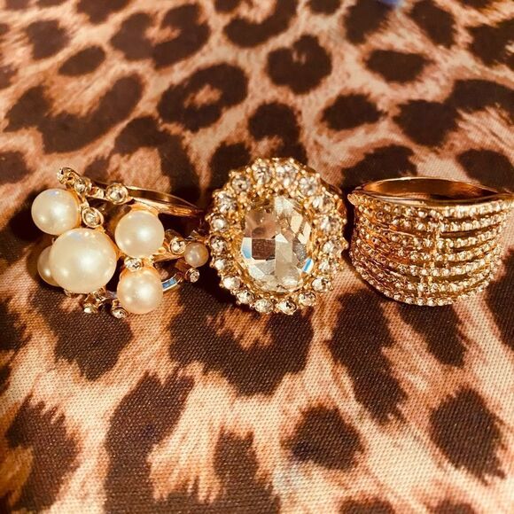 Gold Mix Pave & Pearls Ring Set Size 9 - Picture 12 of 12